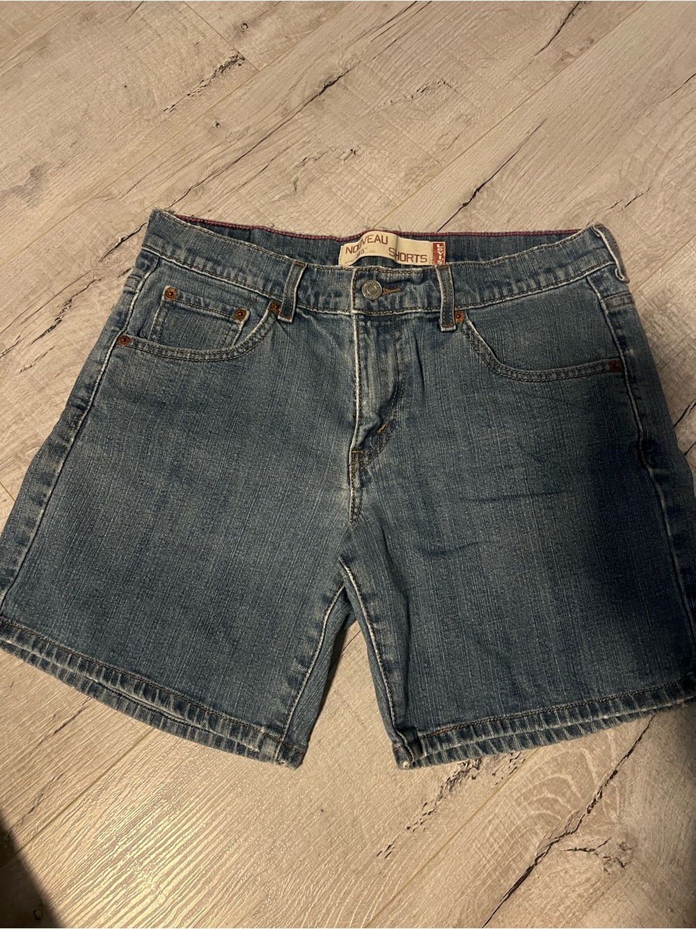 Levi's women’s  Medium Blue Denim Jean Shorts